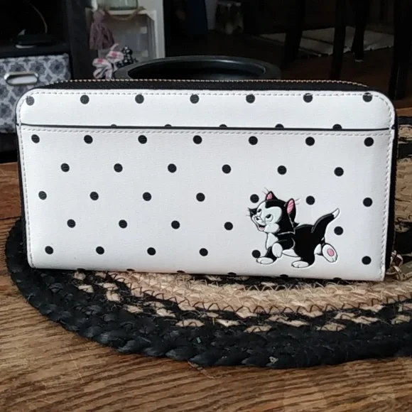 Kate Spade x Disney Polka Dot Minnie Mouse Large Continental Wallet - Picture 3 of 13